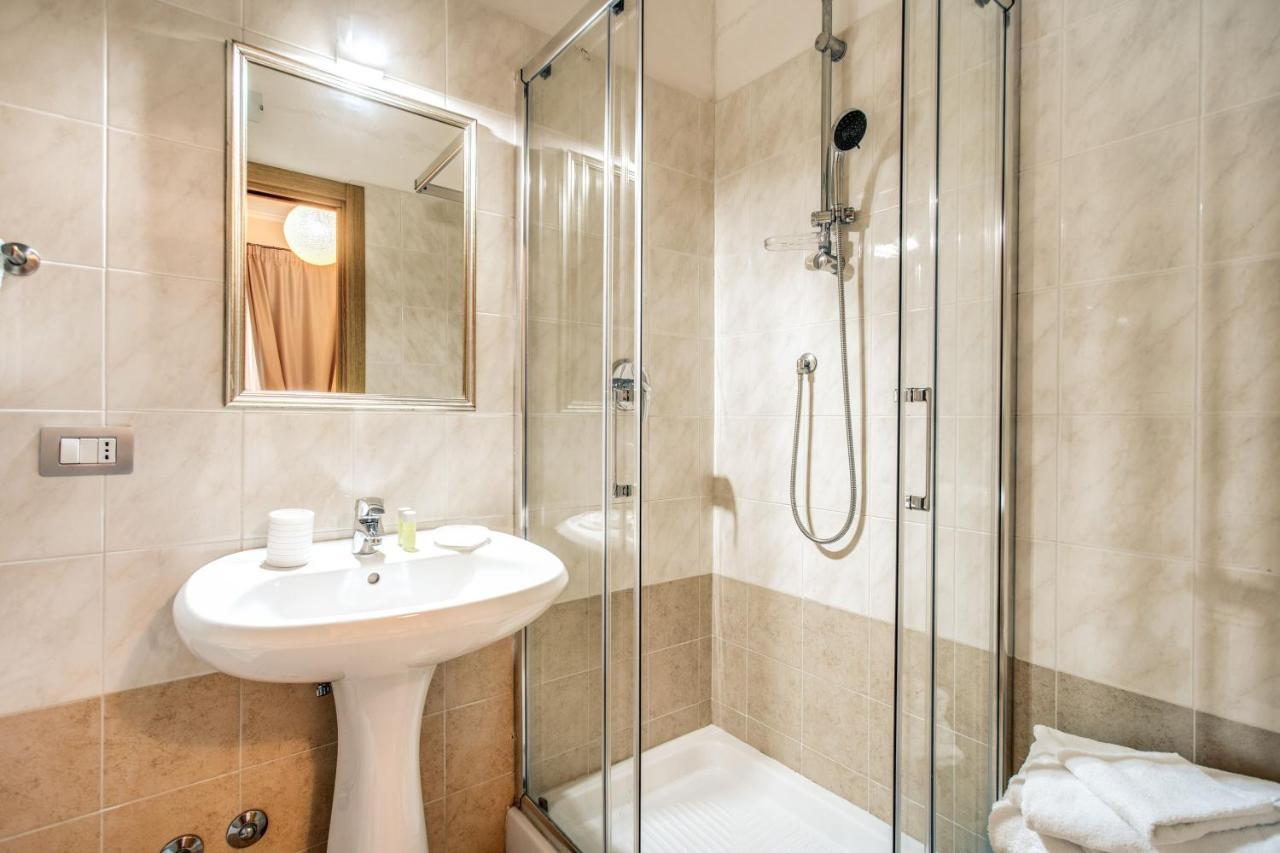 Residenza Praetoria Hotell Rom Exteriör bild