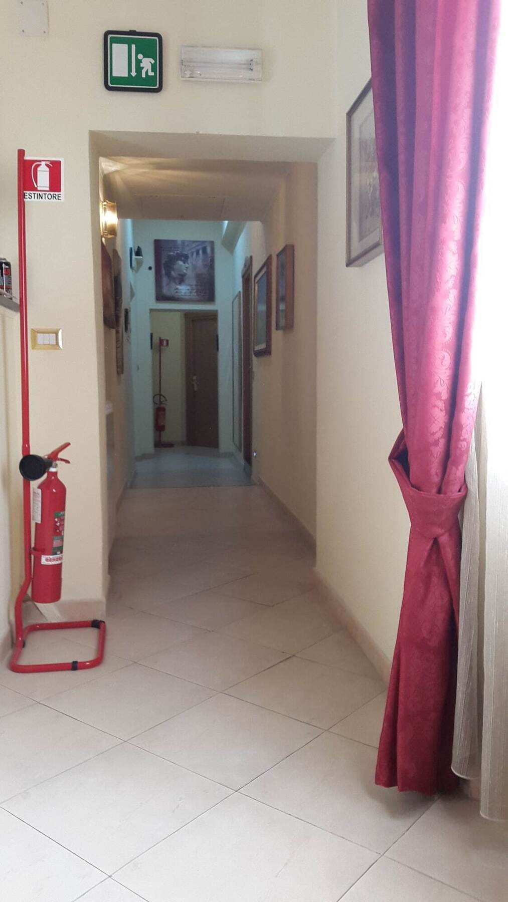 Residenza Praetoria Hotell Rom Exteriör bild